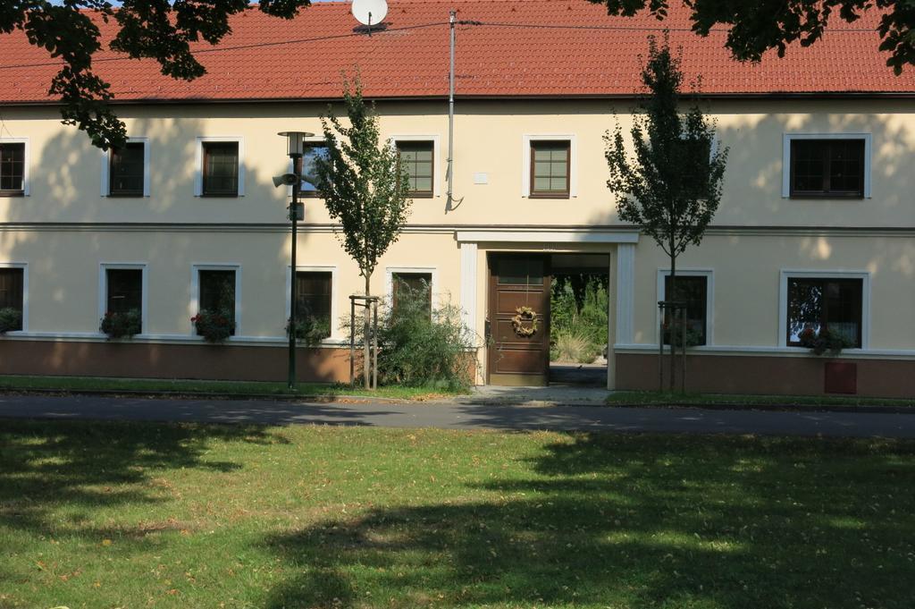 La Ferme De Sissi Apartment Smrzice Exterior photo