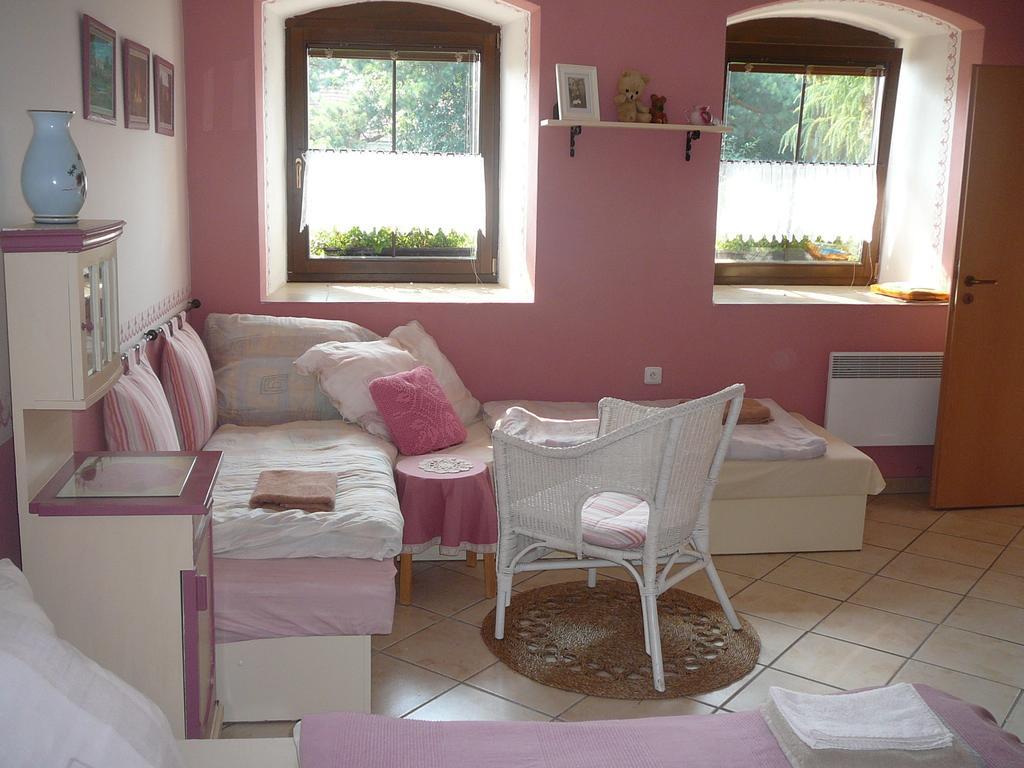 La Ferme De Sissi Apartment Smrzice Room photo