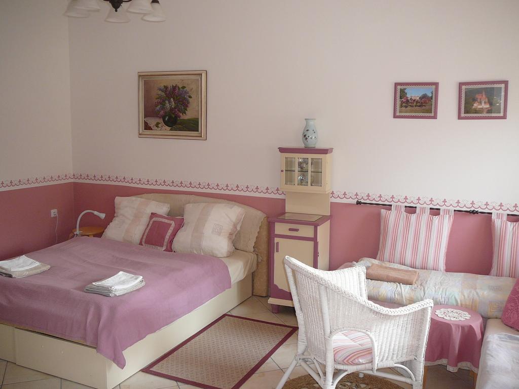 La Ferme De Sissi Apartment Smrzice Room photo